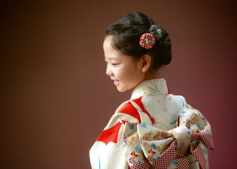七五三での女児横顔