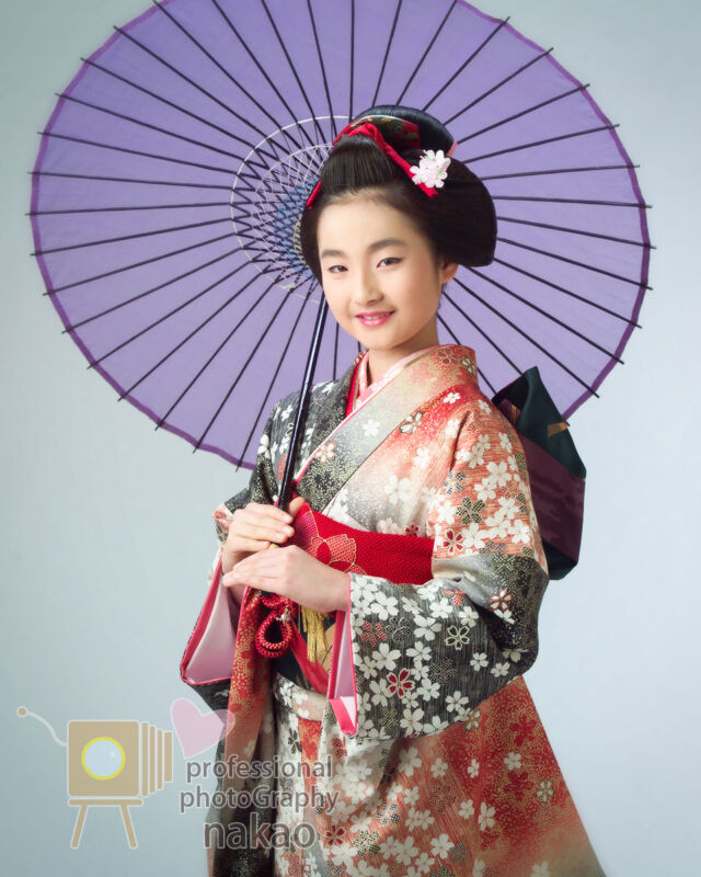 十三詣り　振袖姿の女子　日本髪