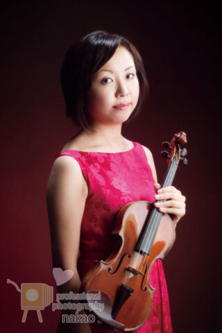 発表会のパンフレット用に、ローキーでドラマティックな雰囲気を演出。 プロフィールフォト