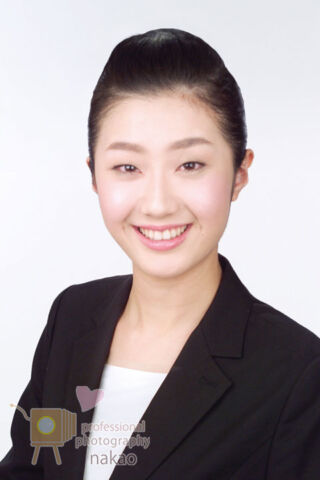 ちょっとした不安や緊張は、瞳の輝きを曇らせます。求められていることを理解し、自信を持って表現することが大切です。 プロフィール&プロモーションフォト CA応募用