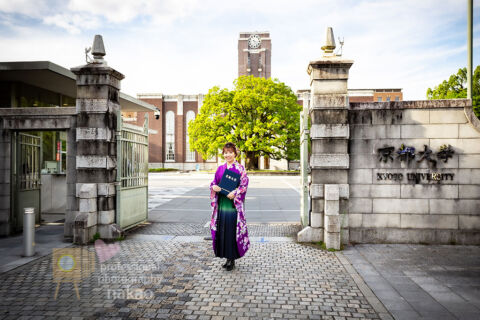 京都大学卒業写真 on location 正門前にて 時計台を背景に