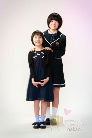 姉妹2人 お姉ちゃんの小学校卒業 小学校卒業 姉妹 お姉ちゃんの卒業